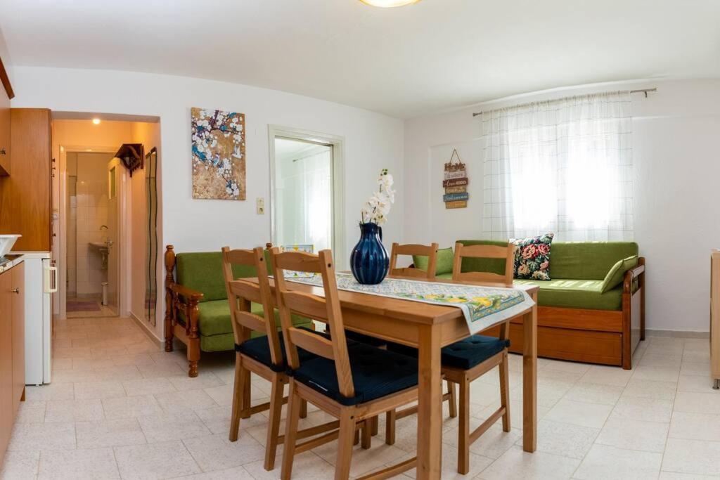 Central Little Home Kalampáka Ngoại thất bức ảnh