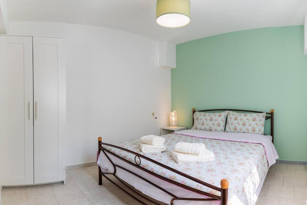 Central Little Home Kalampáka Ngoại thất bức ảnh